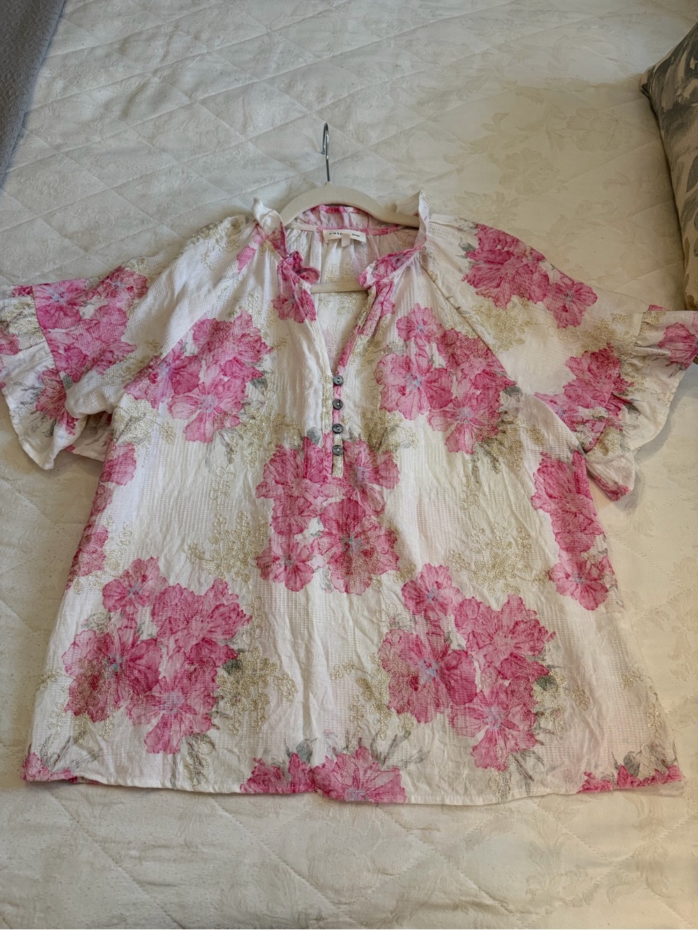 Entro Women’s Pink Floral Peasant Top size lg